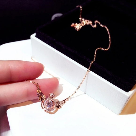 💯 New rose gold diamond ring with wings necklace - Picture 4 of 5